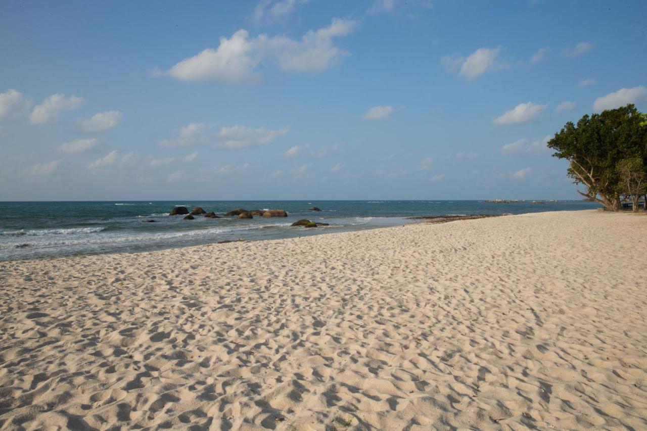 Отель Fairfield By Marriott Belitung Танджунгпандан Экстерьер фото